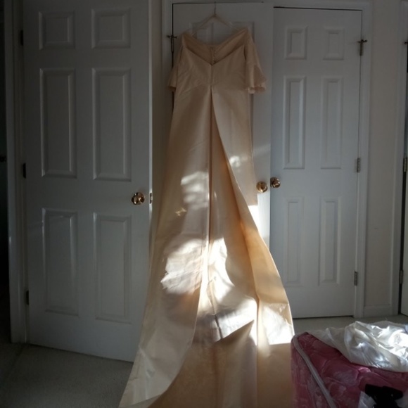 Vintage 1960's Satin wedding gown - Picture 4 of 6